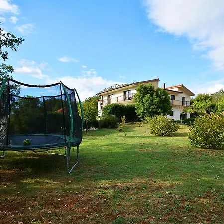 Villa Bisko With Heated Pool & Jacuzzi Trilj