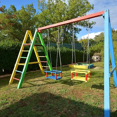 Bisko With Heated Pool & Jacuzzi