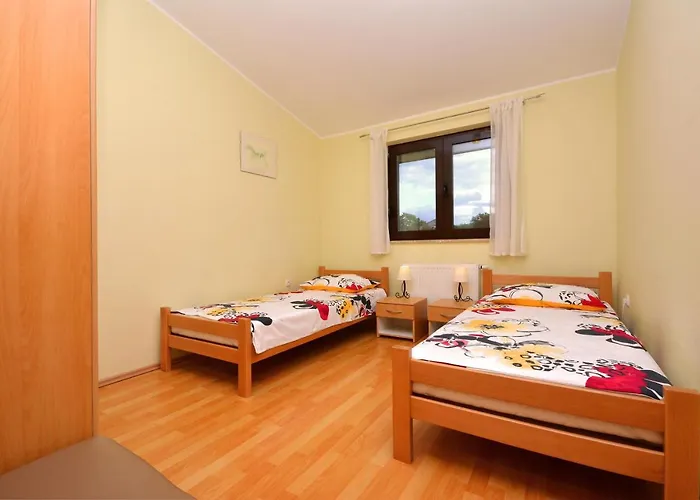 Bisko With Heated Pool & Jacuzzi * Trilj